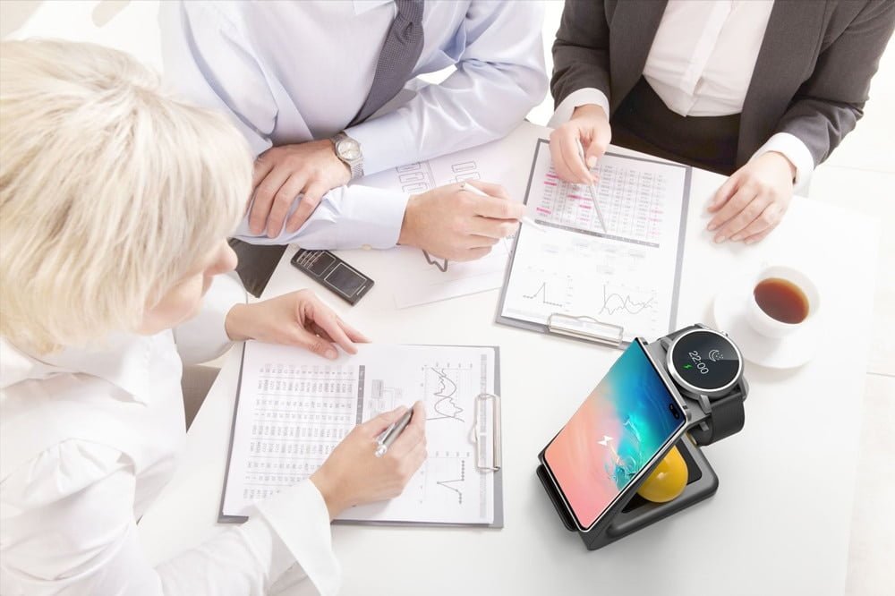 3 in 1 Wireless Charger 10W Fast Charging for iPhone 11 pro/XR/Xs Max Samsung for Apple Watch 5 4 3 Airpods pro with EU Charger