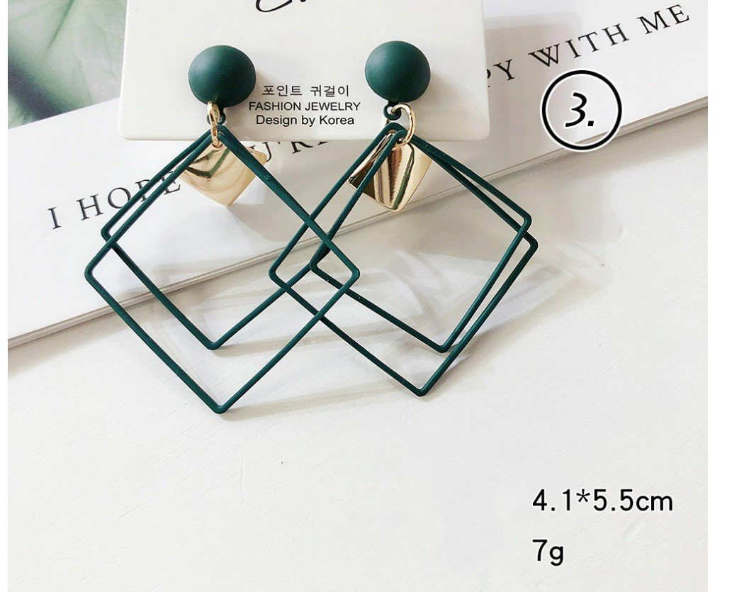Women's Fashion Irregular Shaped Earrings