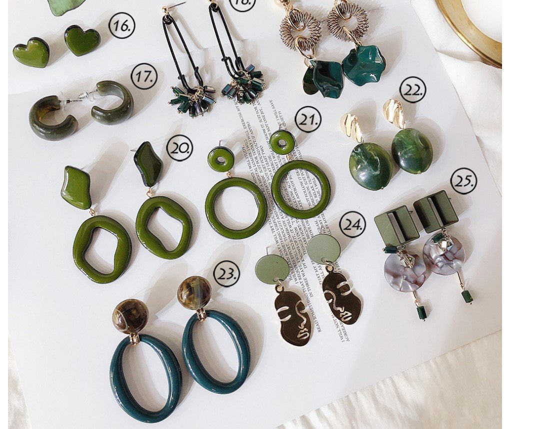 Women's Fashion Irregular Shaped Earrings