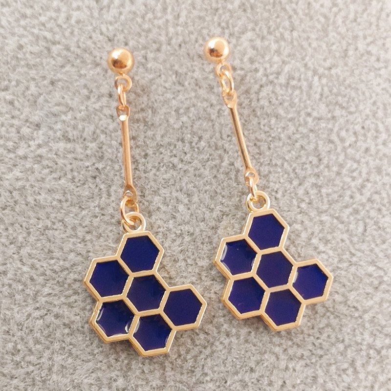 Women's Fashion Bee Earrings