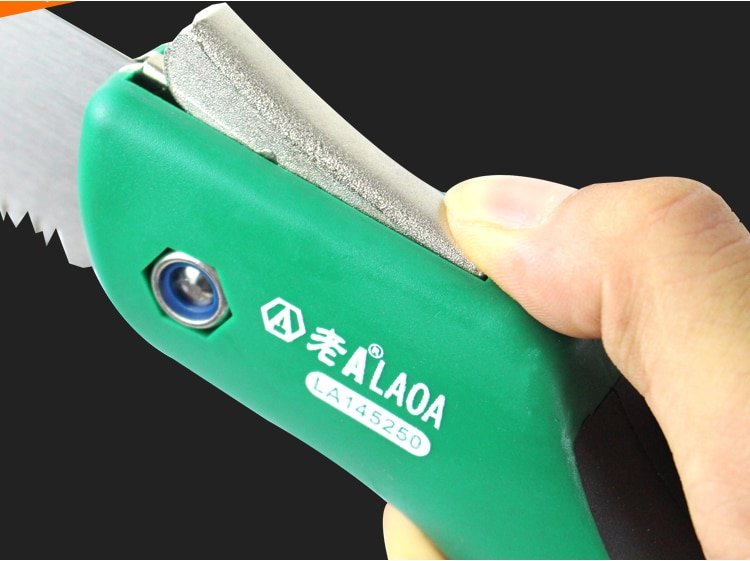 Handheld Multifunction Garden Saw